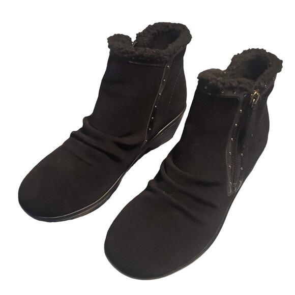 SKECHERS Size 8.5 Jumper Sweet Stud Shoes Black Suede Zip Ankle Sherpa Trim Boot - Picture 1 of 8
